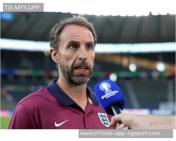 本福斯特认为曼联应考虑引进伊劳拉索斯盖特与前任主帅风格迥异