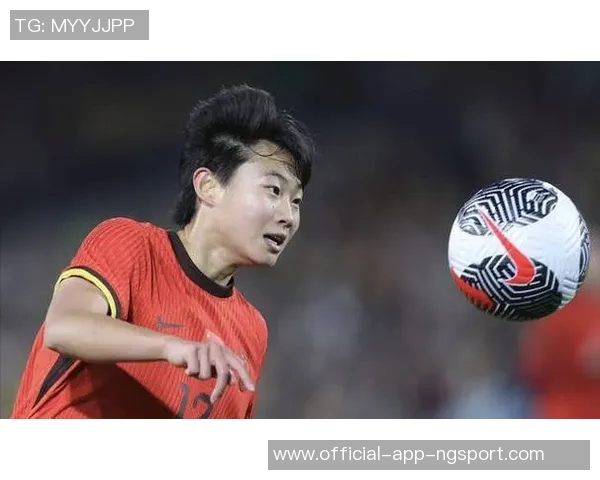 女足留洋追踪第4期吴澄舒关键拦截助力防守王妍雯积极策动进攻表现出色