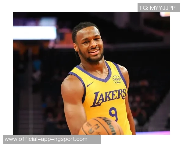 布朗尼谈比赛适应性提升对攻防战术掌握更加自如