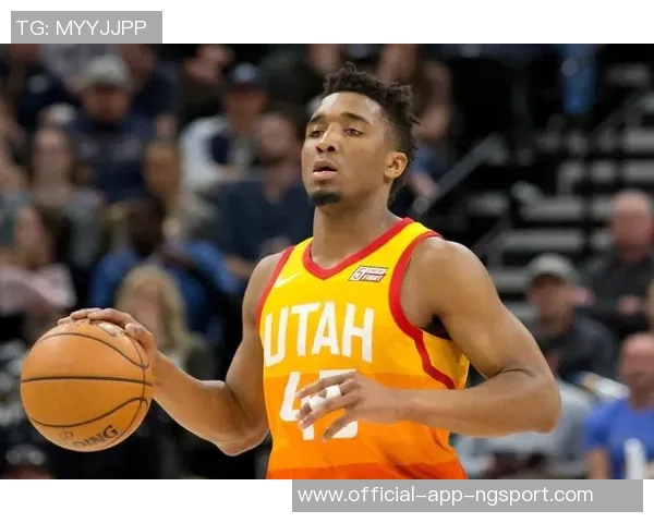 米切尔意外受伤被搀扶离场队内得分王身份岌岌可危