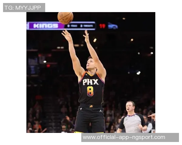 格雷森阿伦表现出色8投4中贡献11分3篮板2助攻助力球队胜利