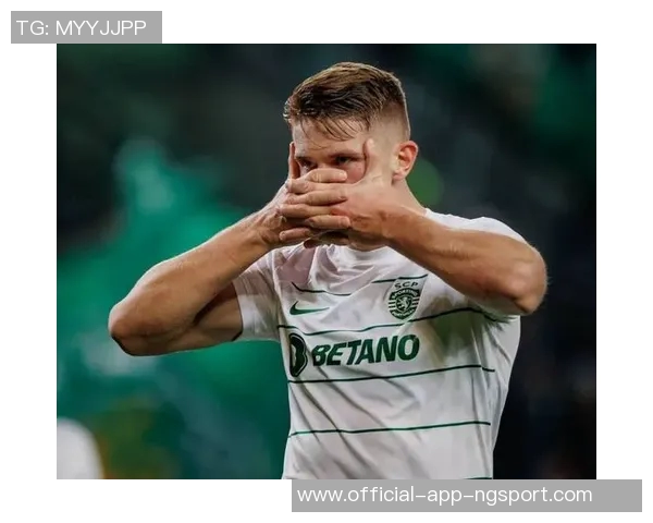 索尔斯克亚赞扬约克雷斯为团队型中锋展现出积极努力和聪明才智