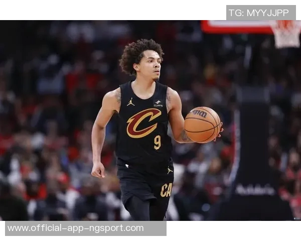 克雷格波特强势突破撤步远投被犯规成功打成3加1 克雷格波特强势突破撤步远投被犯规成功打成3加1