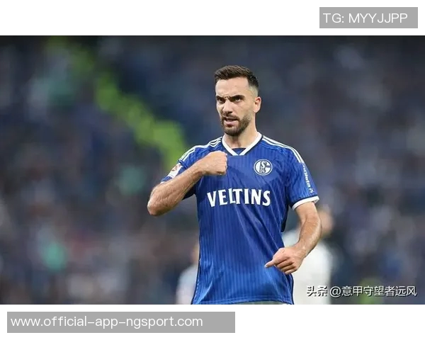 多特蒙德关注沙尔克年轻中前卫埃尔法乌齐引发挖角传闻