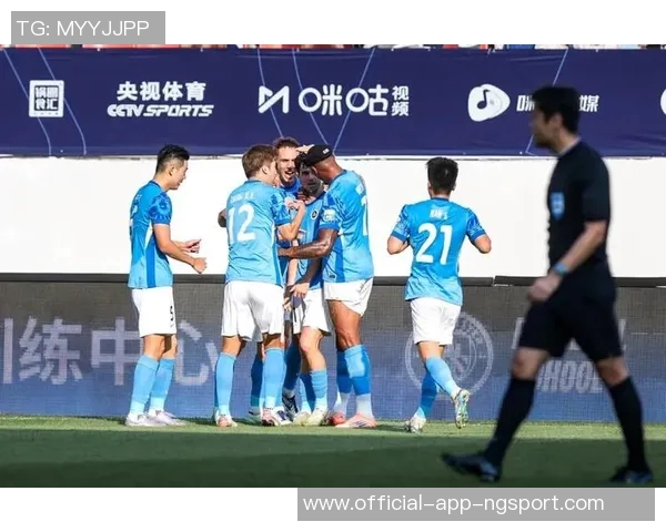 加西亚精彩过人破门新鹏城暂时领先国安1-0