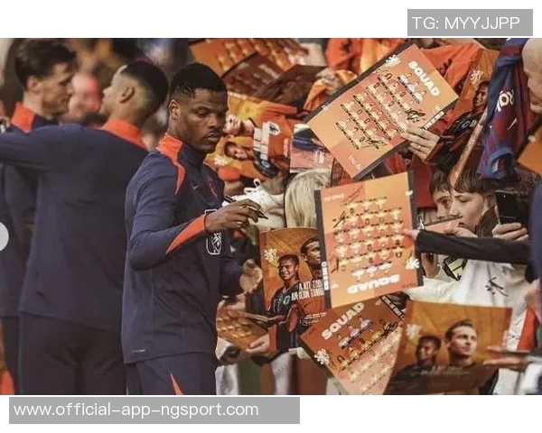 邓弗里斯喜获进球与胜利感谢小图拉姆精彩配合助力球队表现