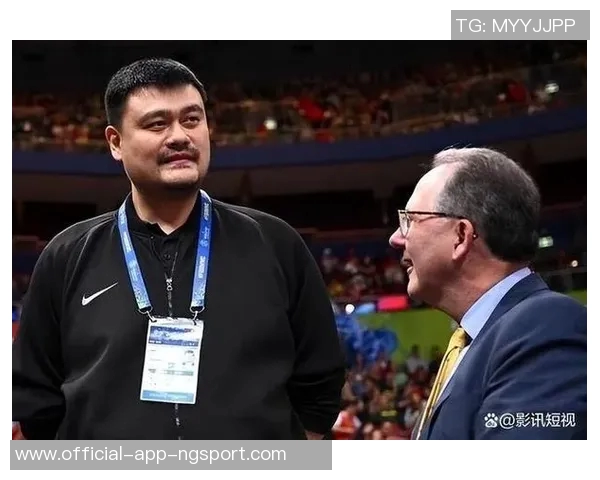 姚明奥尼尔韦德卡特齐聚中国赛现场引发球迷热议