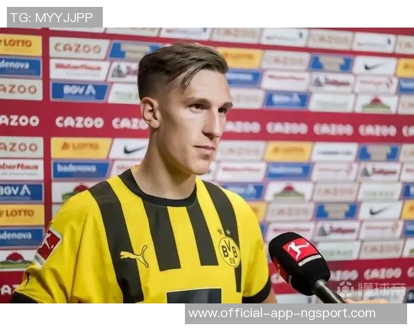 姆伯莫社交媒体分享庆祝照表达平局失望但仍为扳平比分感到欣慰 姆伯莫社交媒体分享庆祝照表达平局失望但仍为扳平比分感到欣慰