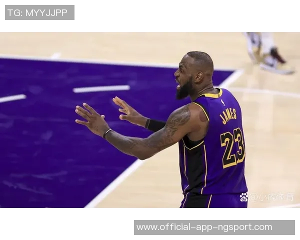 浓眉因腿部伤势缺席周日对活塞比赛球队面临严峻考验 浓眉因腿部伤势缺席周日对活塞比赛球队面临严峻考验