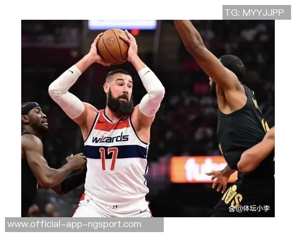 阿特金森谈梅里尔受伤情况需进一步观察莫布里撞击髋部影响