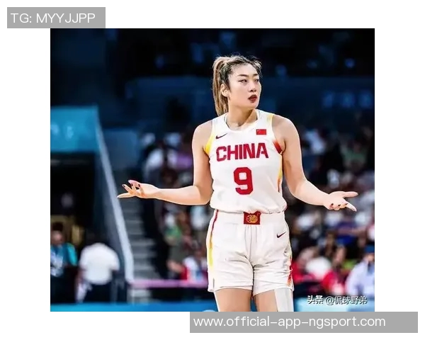 全运会小组赛李梦砍下25分助四川女篮大胜中国香港队73分 全运会小组赛李梦砍下25分助四川女篮大胜中国香港队73分