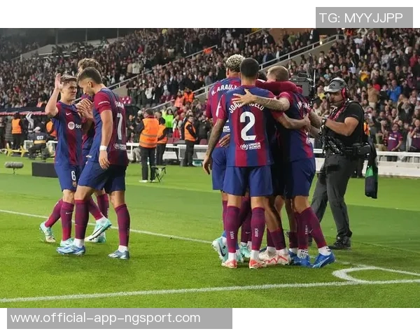 德罗等三名巴萨小将训练状态良好将征战B队赛事展现实力